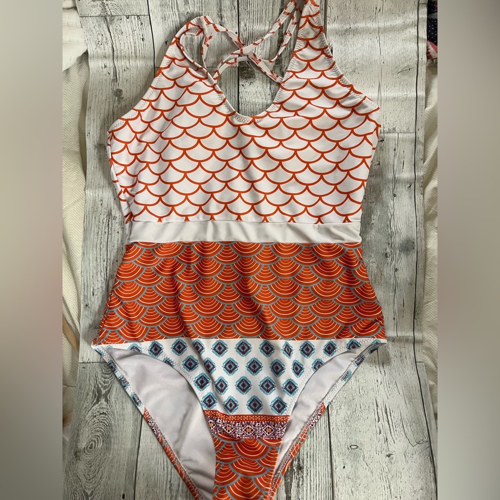 Cupshe One Piece Swimsuit Beautiful World Print Women's Medium worn twice